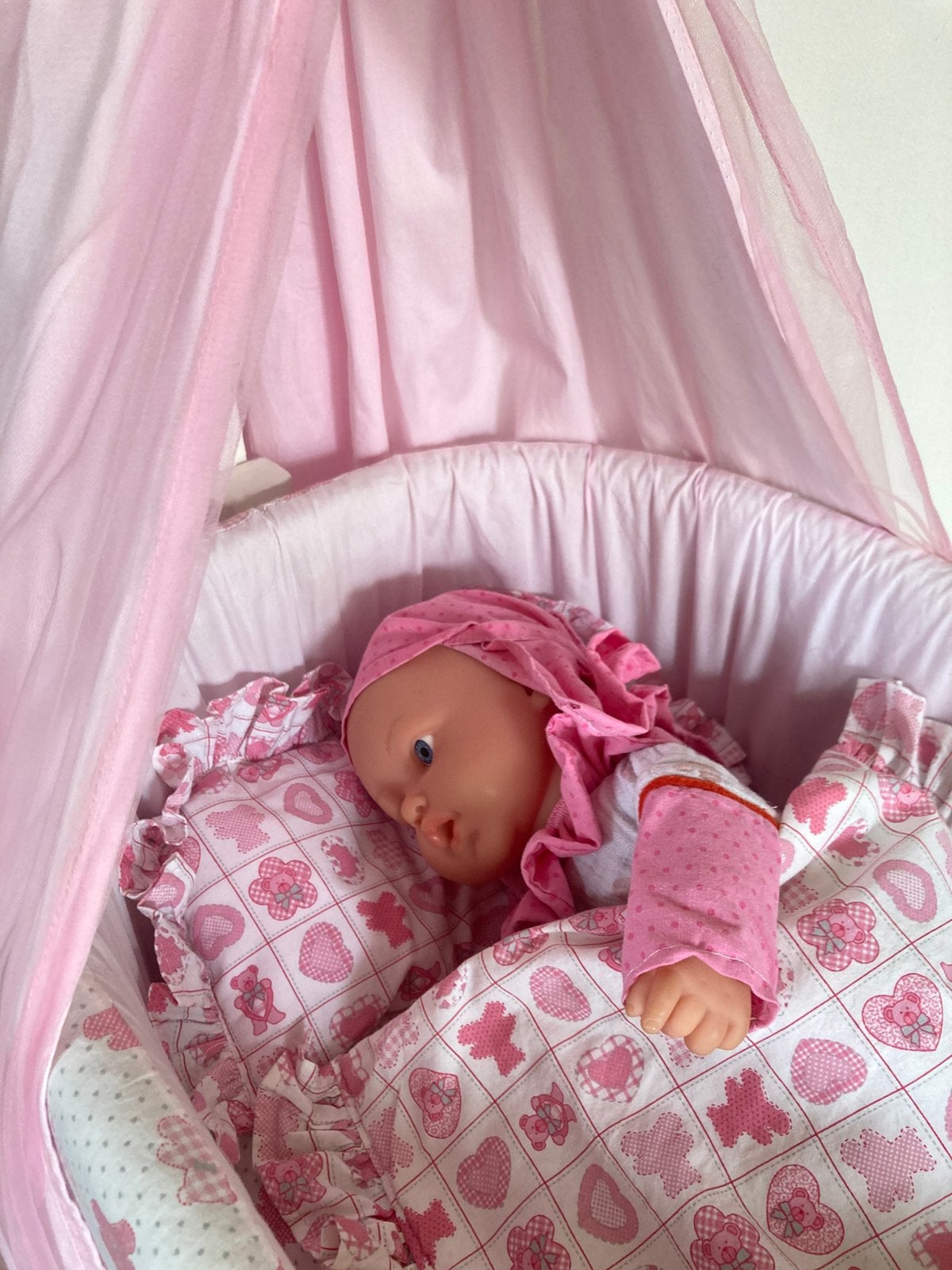 Poppenwieg/poppenbed met pop, Kinderen en Baby's, Speelgoed | Poppen, Ophalen, Zo goed als nieuw, Babypop