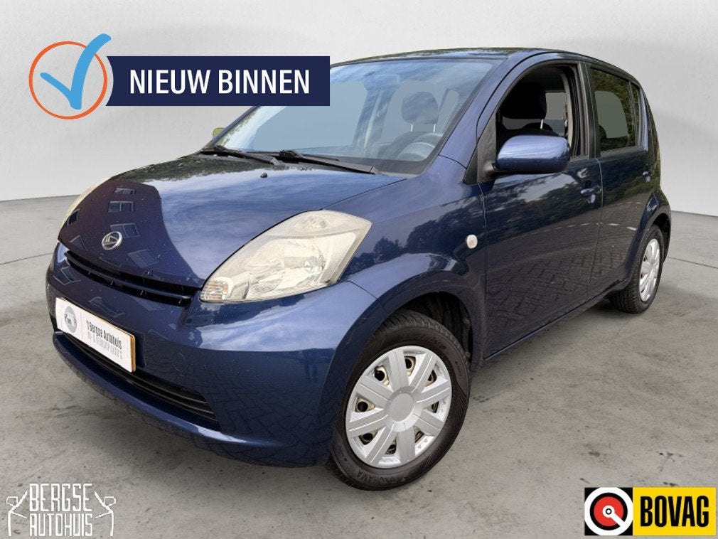 Daihatsu Sirion 2 1.0 12V Trend Elek.R 5Deurs Nieuwe Apk, Stof, Gebruikt, Blauw, Bedrijf