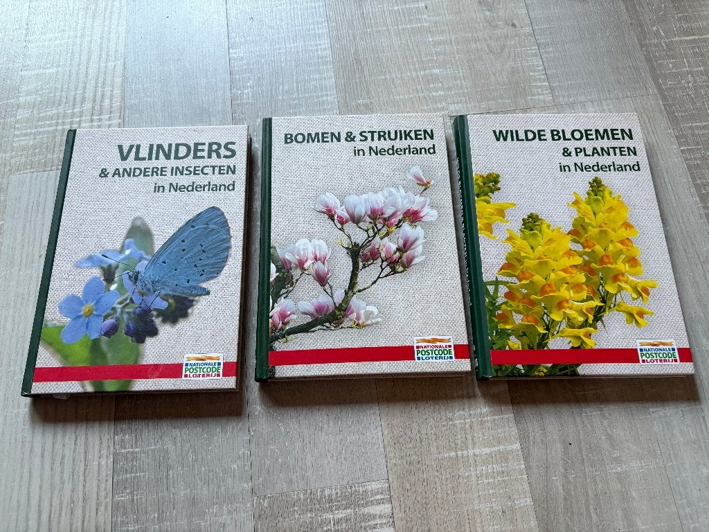 3 Postcode Loterij boeken, Ophalen of Verzenden, Zo goed als nieuw, Natuur algemeen