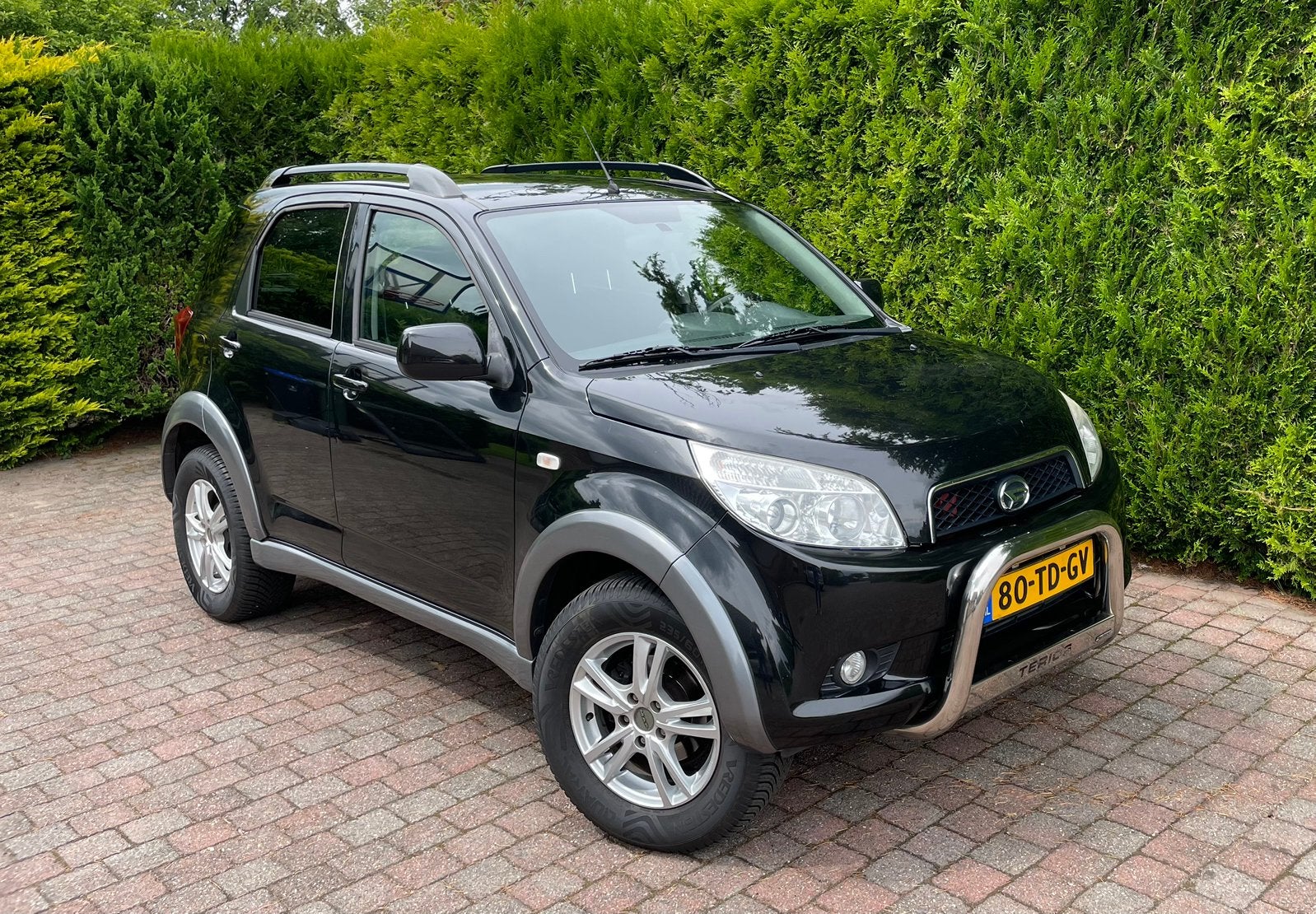 Daihatsu Terios 1.5 4WD AUT 2006 Zwart, Auto's, Daihatsu, Automaat, 1350 kg, Stof, Zwart