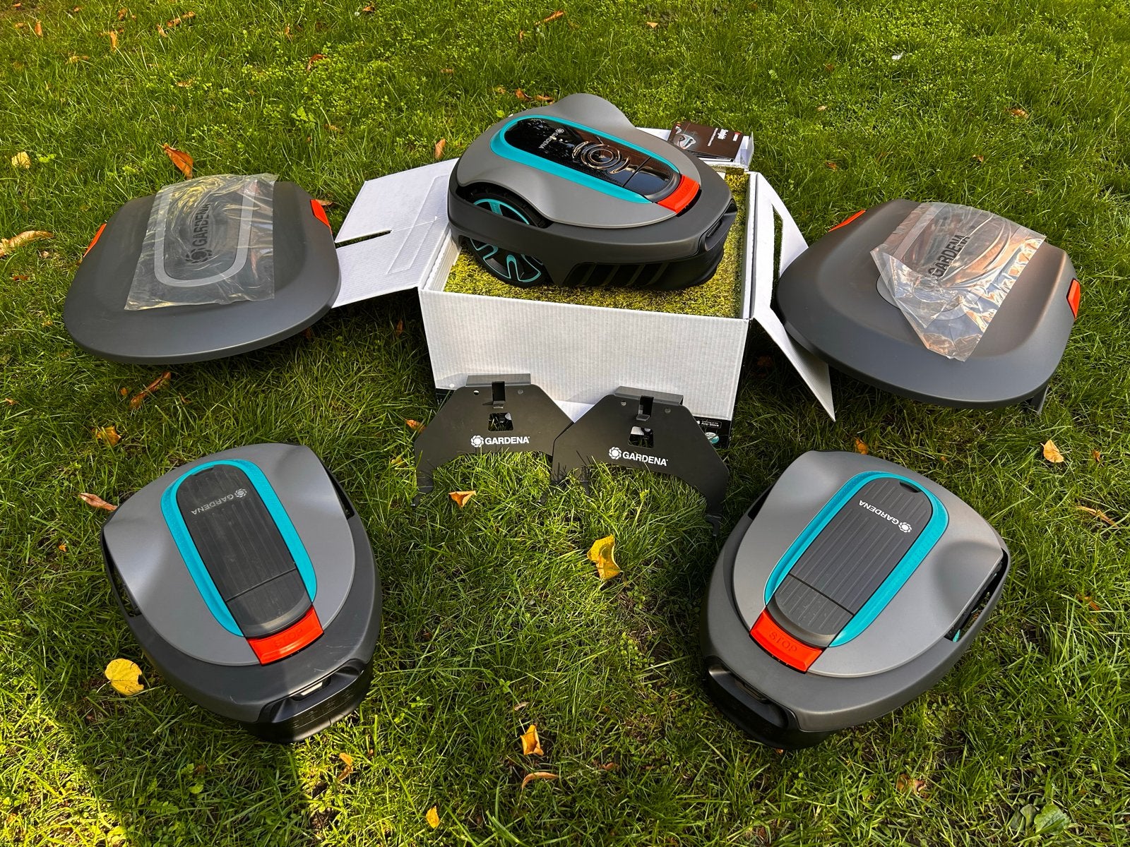 3 Gardena Sileno City robotmaaiers met accessoires, Ophalen of Verzenden, Nieuw, 20 tot 25 cm, Bestuurbaar via app