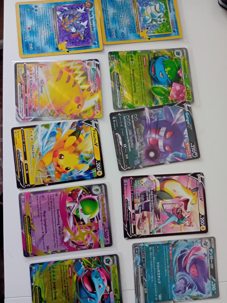 Collectie - V, VMAX, Pikachu, Charizard, Hobby en Vrije tijd, Verzamelkaartspellen | Pokémon, Gebruikt, Meerdere kaarten, Foil