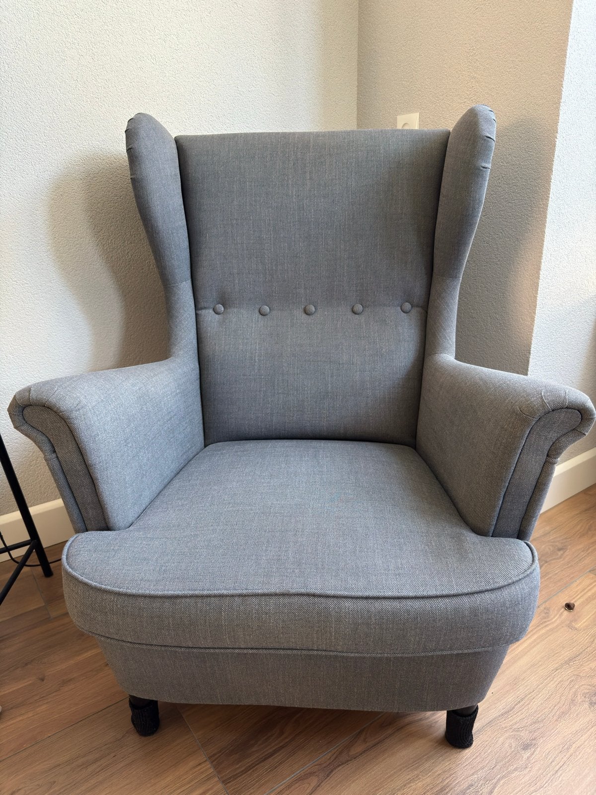 IKEA Strandmon Fauteuil Grijs met Voetenbankje, Huis en Inrichting, Ophalen, Gebruikt, Stof, 75 tot 100 cm