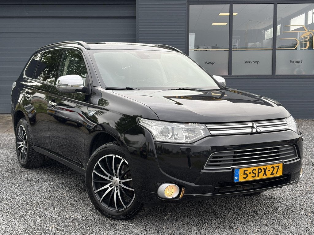 Mitsubishi Outlander 2.0 PHEV Instyle+ 1e Eigenaar,Schuifdak, Auto's, 1998 cc, Euro 6, 4 cilinders, Zwart