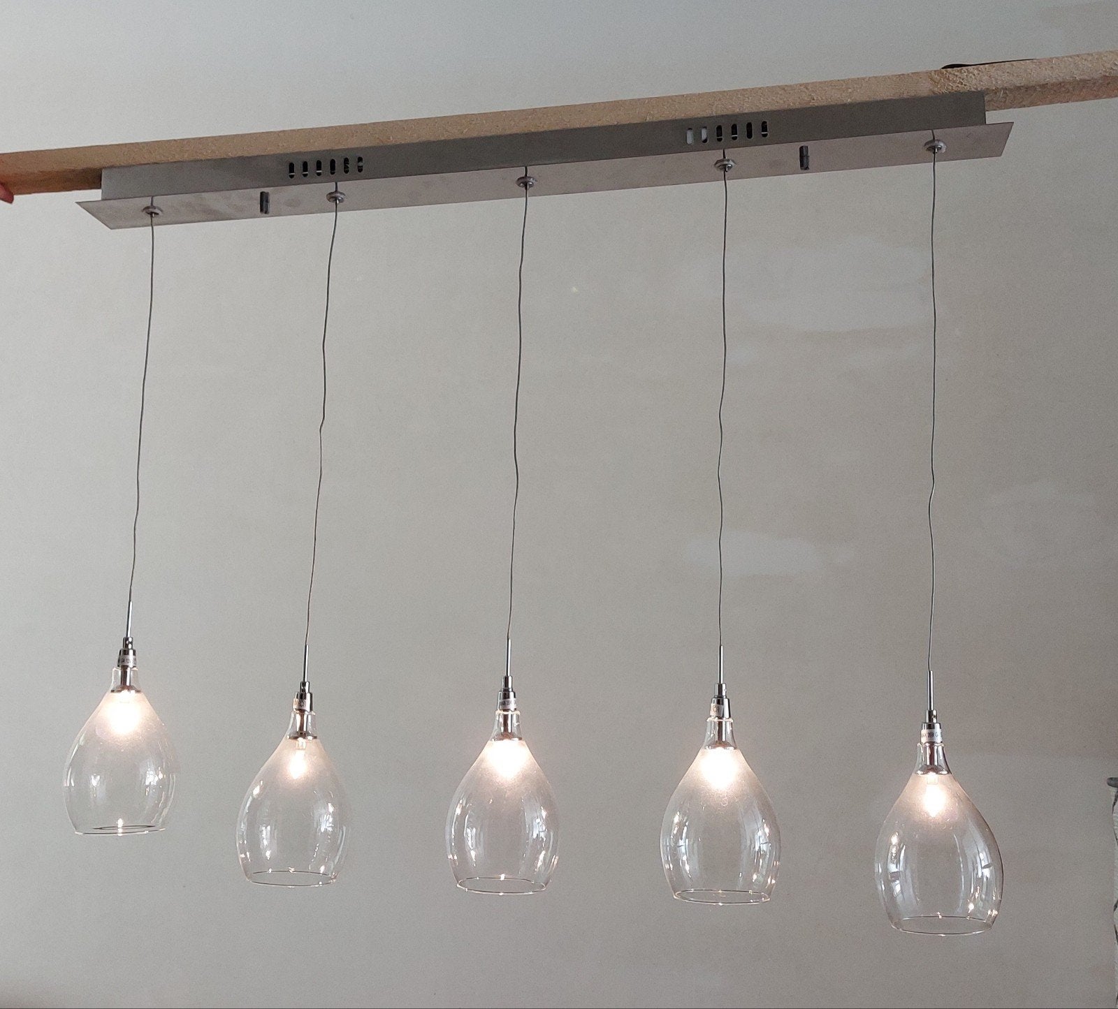 Moderne hanglamp cluster met 5 glazen kappen, Huis en Inrichting, Modern, Eigentijds, Nieuw, Overige fittingen, Ophalen of Verzenden