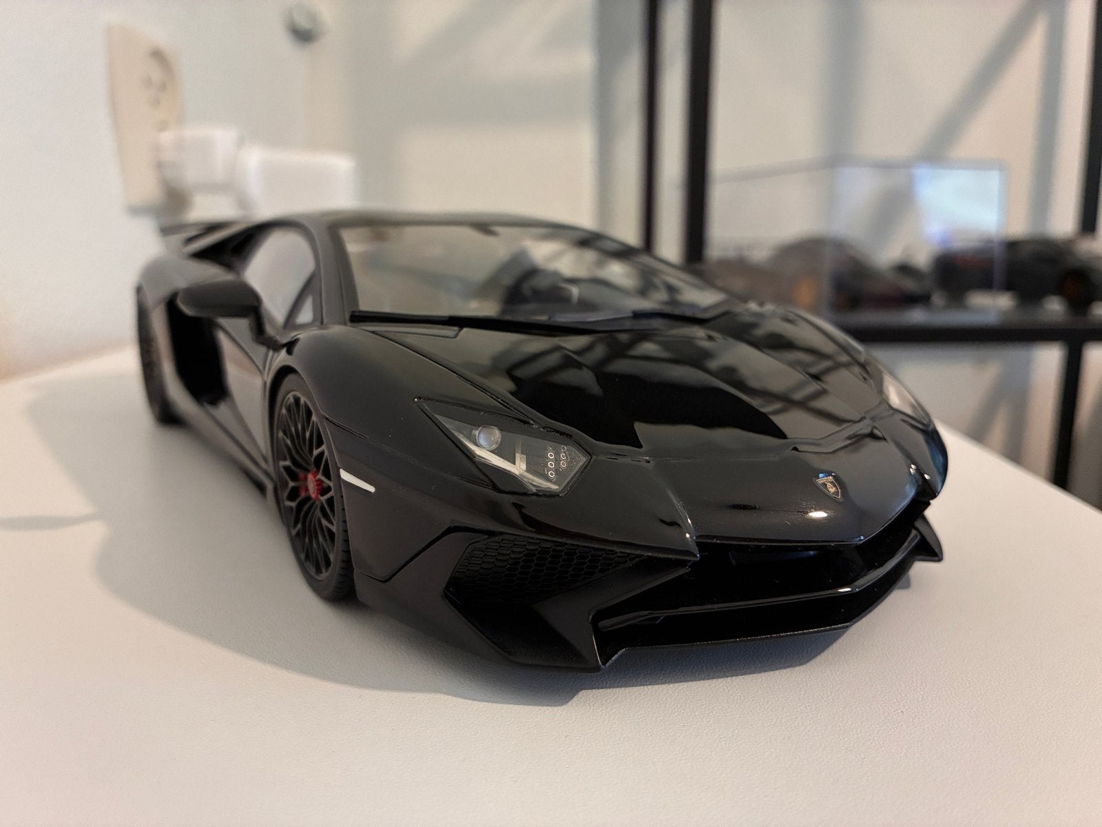 Zwarte Lamborghini Aventador SV Modelauto 1:18, Ophalen of Verzenden, Zo goed als nieuw, Auto, Overige merken