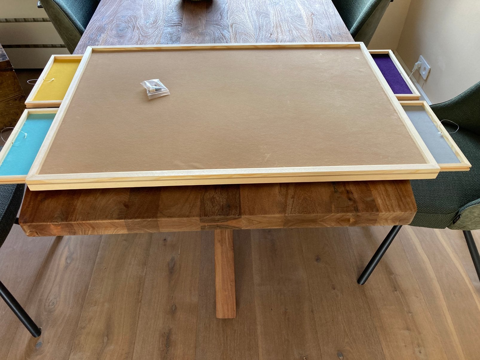 Puzzelbord/puzzelplaat, draaibaar, kantelbaar, 92 x 63 cm, Hobby en Vrije tijd, Ophalen, Nieuw