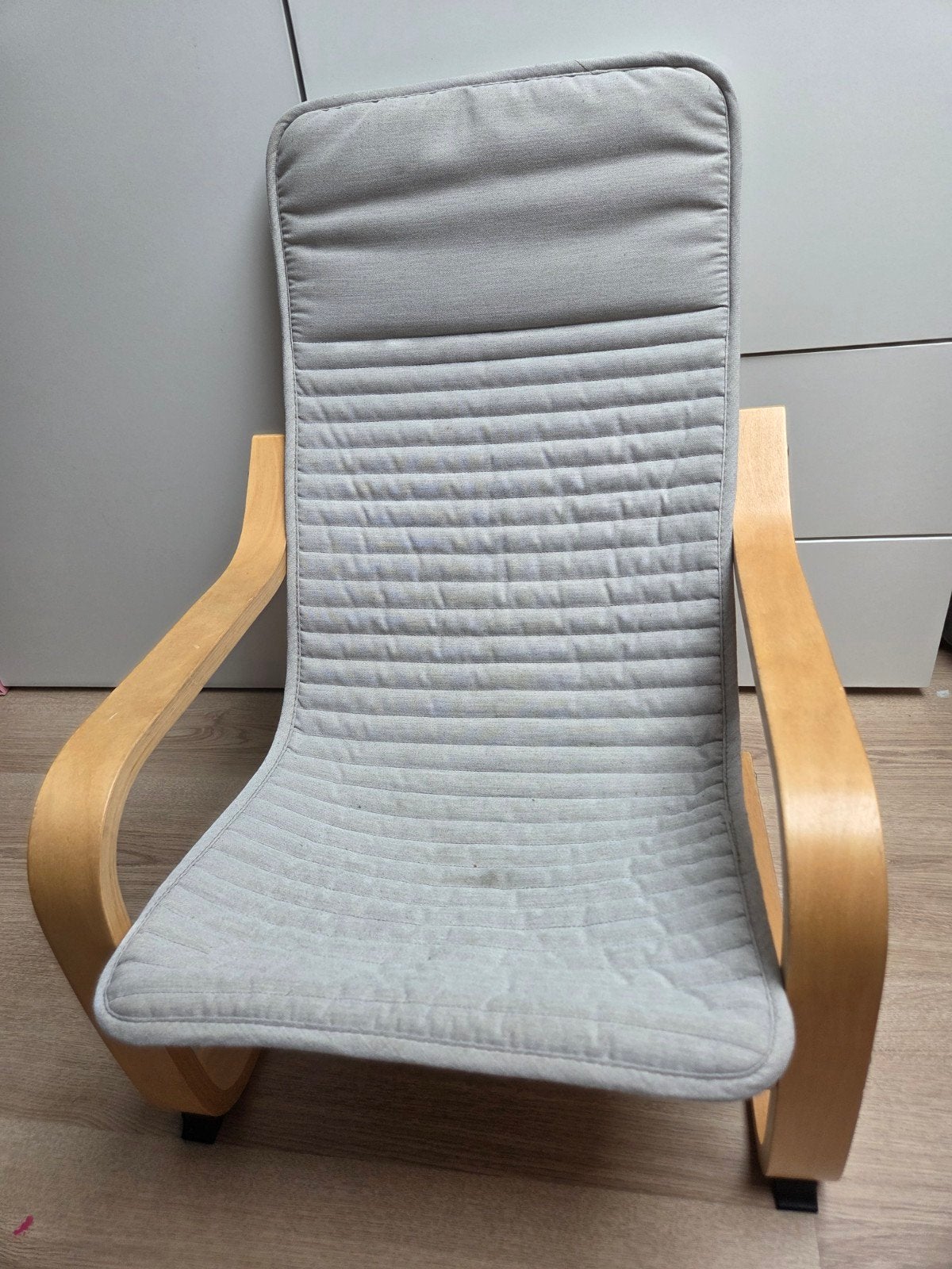 POÄNG kinderstoel ikea -
Kinderfauteuil,, Kinderen en Baby's, Ophalen, Gebruikt, Overige typen