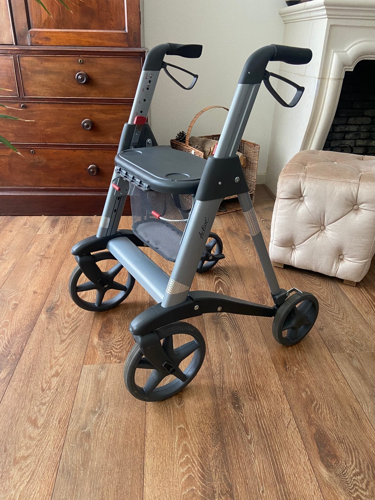 ANWB, Active rollator, Diversen, Rollators, Ophalen, Opvouwbaar, Zo goed als nieuw