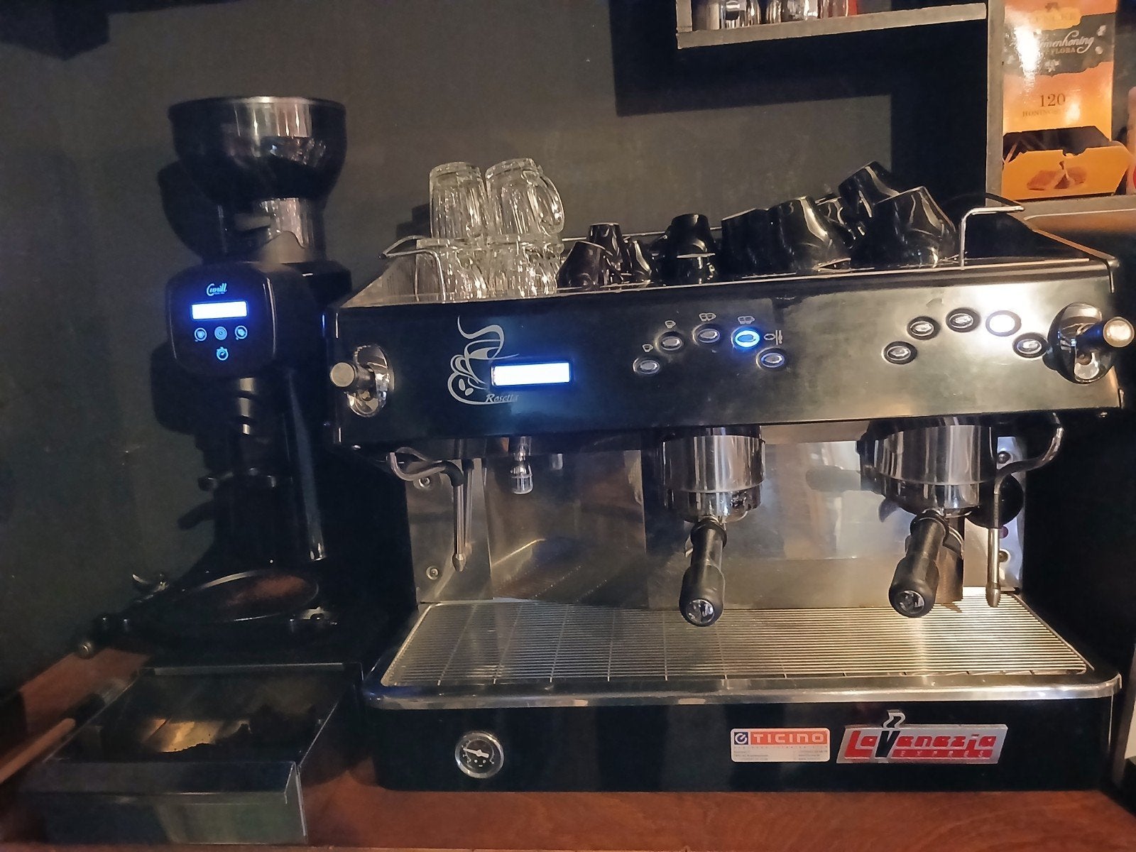 Koffiemachine met 2 koffiemolen, Ophalen