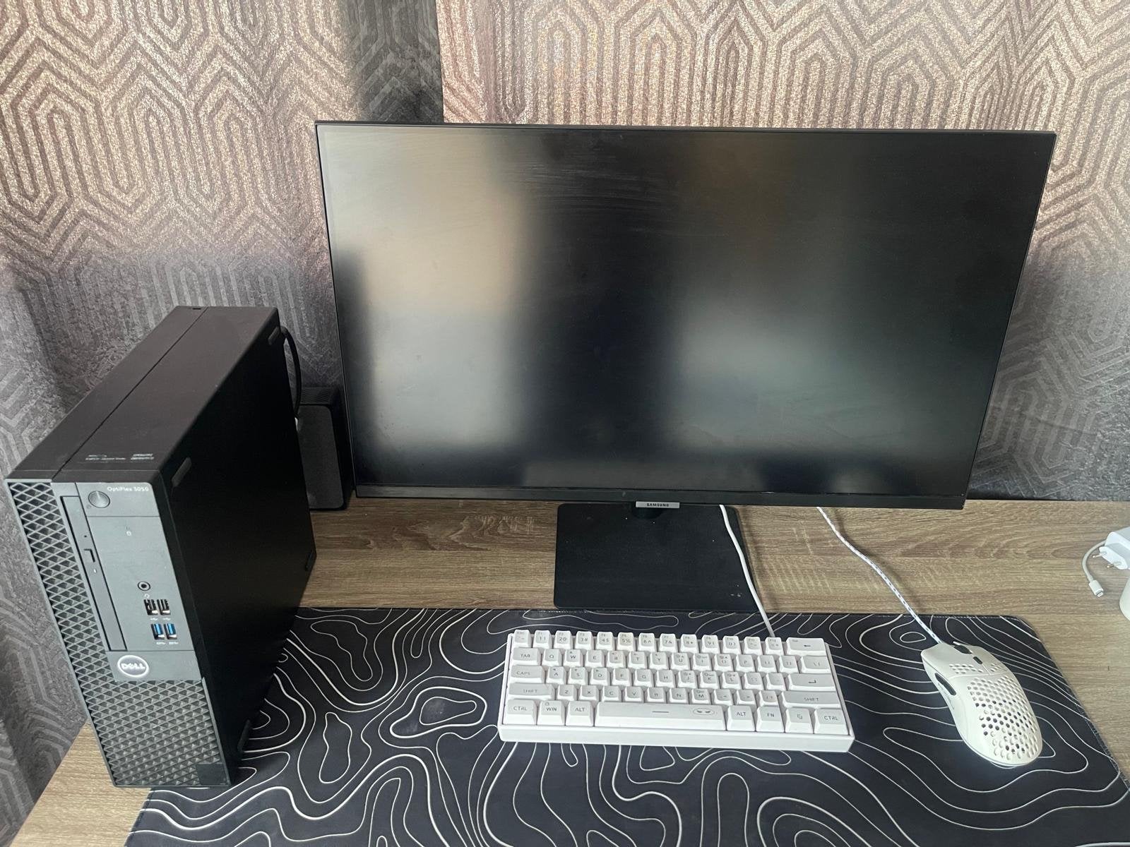 Dell OptiPlex 3050 Desktop PC met Monitor en Toetsenbord, Computers en Software, Desktop Pc's, Ophalen, Gebruikt, 2 tot 3 Ghz