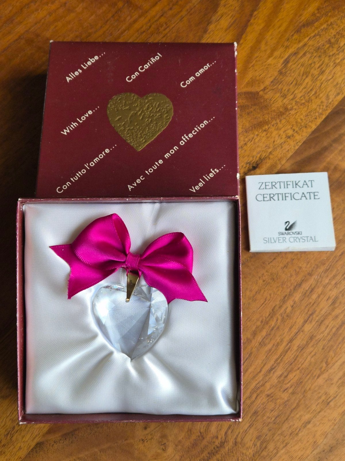 Swarovski Silver Crystal - Hart met Fuchsia Strik (201413) -, Verzamelen, Ophalen of Verzenden, Nieuw, Sieraad of Horloge