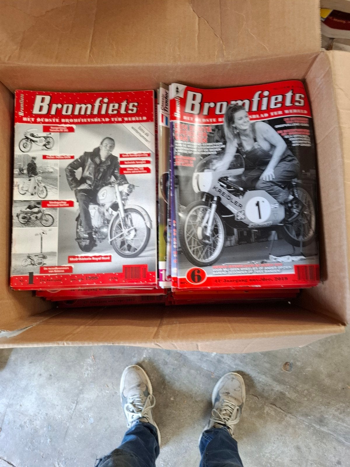 Boeken  bromfiets, Ophalen, Gelezen