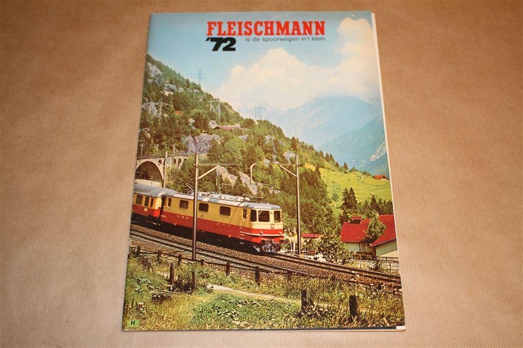 Catalogus Fleischmann HO - 1972, Hobby en Vrije tijd, Modeltreinen | H0, Zo goed als nieuw, Wagon, Wisselstroom, Märklin, Ophalen of Verzenden
