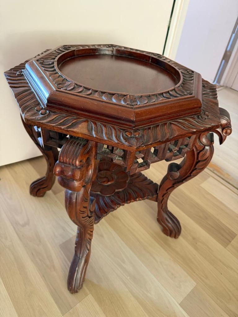 Antiek plantentafeltje / bijzettafel, Ophalen