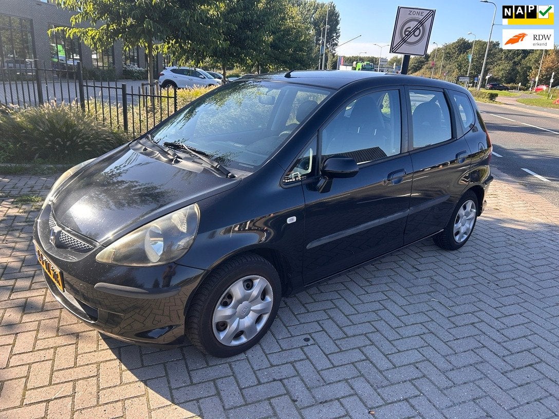Honda Jazz 1.2 Cool 2006! AIRCO! Nette auto! NWE APK!, Auto's, Voorwielaandrijving, Dealer onderhouden, 4 cilinders, Origineel Nederlands