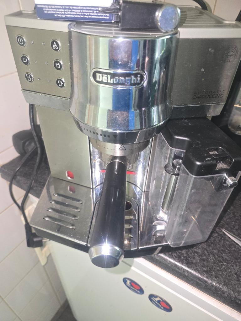 De Longhi Koffiemachine, Ophalen, Gebruikt, Koffiemachine, 4 tot 10 kopjes