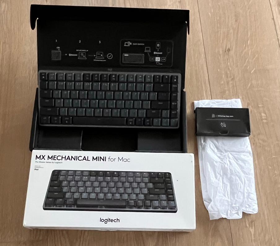 Logitech MX Mechanical Mini voor Mac - Zo goed als nieuw, Ophalen of Verzenden, Qwerty, Zo goed als nieuw, Draadloos