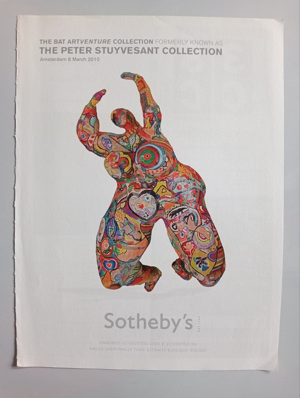 Sotheby's Niki de Saint Phalle Affiche, Verzamelen, Ophalen of Verzenden, 1980 tot heden, Knipsel(s)