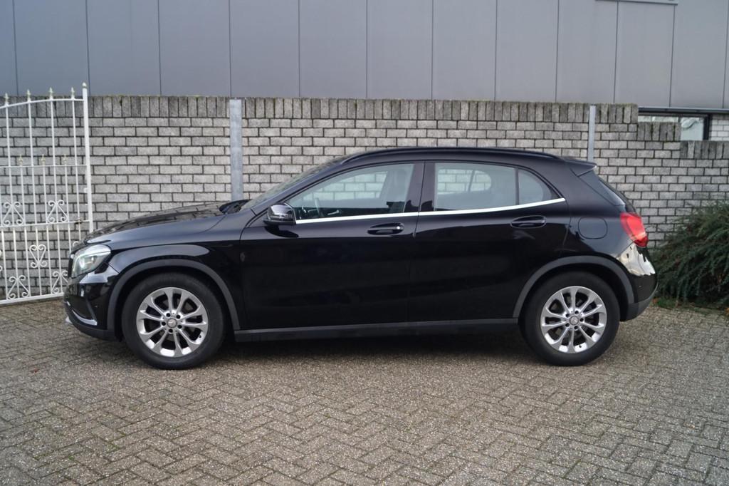 Mercedes-Benz GLA-klasse 180 Prestige Autom Leder Sportst St, Gebruikt, 4 cilinders, 715 kg, 1335 kg