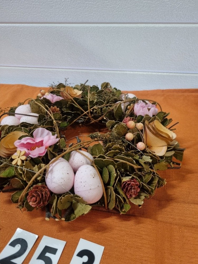 paaskrans met eieren en decoratie 253b, Diversen, Pasen, Ophalen of Verzenden, 'T Olde Gre-j, Info@toldegrej.nl, Endepoelstraat 20f Didam