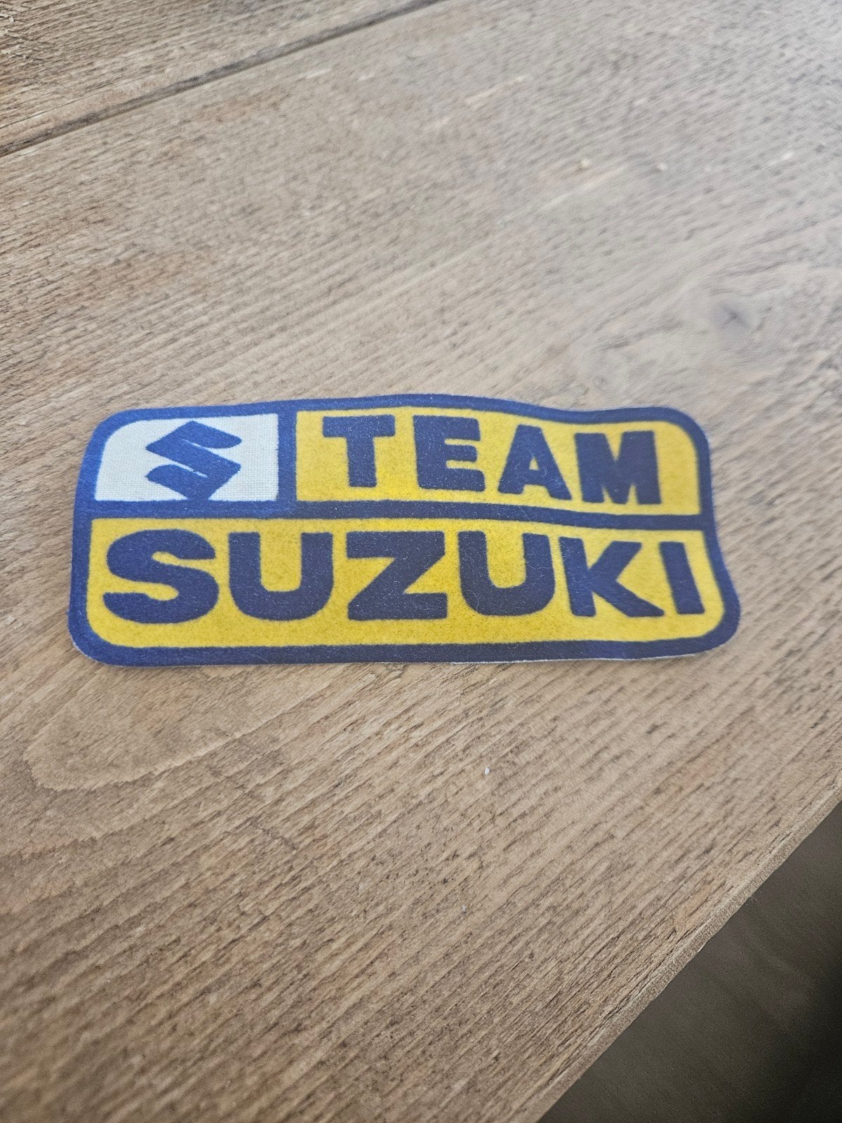 Suzuki Team opnaai embleem, Ophalen of Verzenden, Auto's