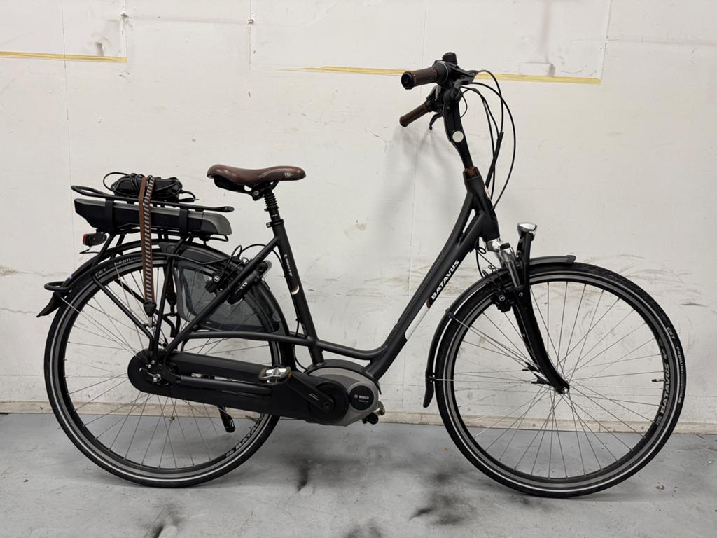 Batavus Milano E-Go elektrische fiets met Bosch motor, 53 tot 56 cm, Velgrem, Versnellingen, Batavus