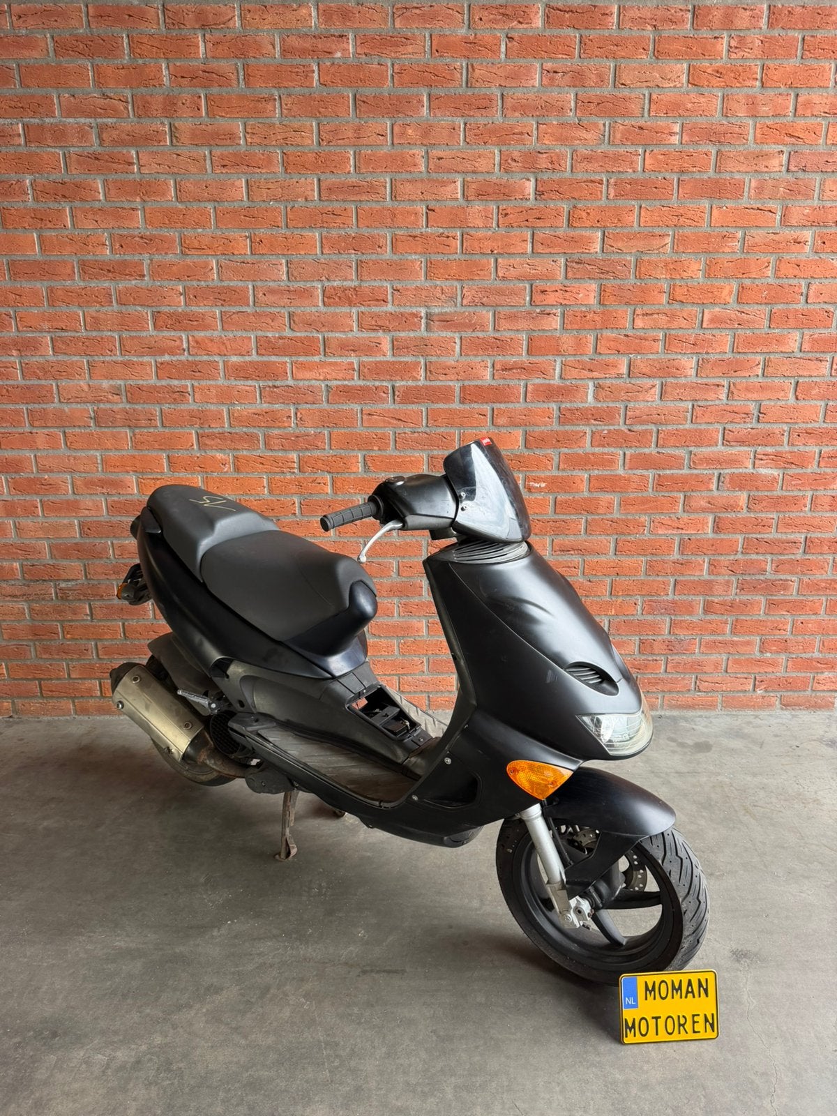 Aprilia SR 172cc Malossi, Fietsen en Brommers, Ophalen, Zo goed als nieuw, Benzine, SR 50