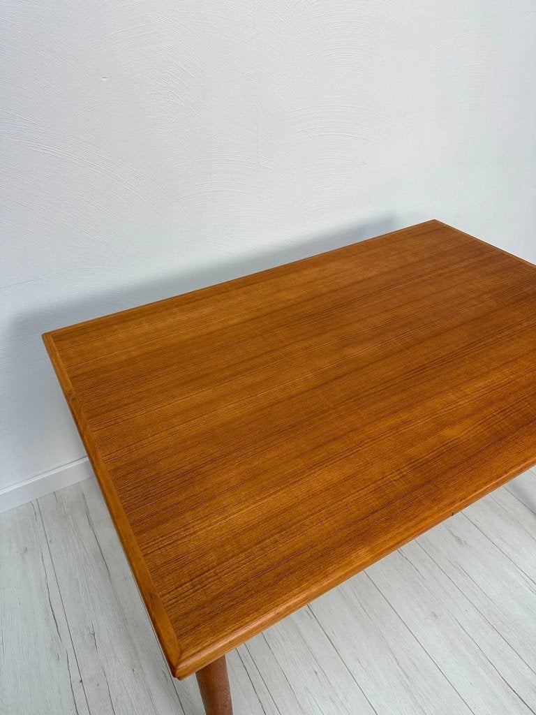 Foto 3 van Minimalistische grote uitschuifbare teak eettafel jaren 60
