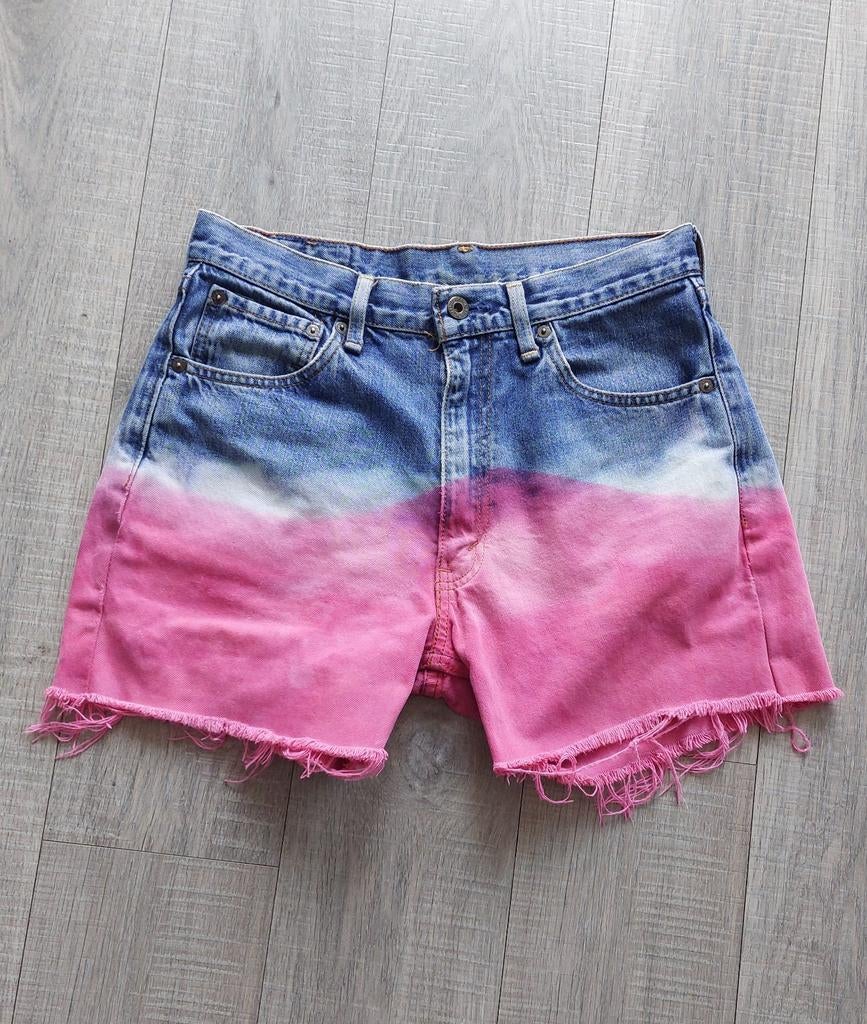 Vintage 90s Levis tie dye denim shorts M, Kleding | Dames, Broeken en Pantalons, Gedragen, Maat 38/40 (M), Blauw, Kort, Ophalen of Verzenden