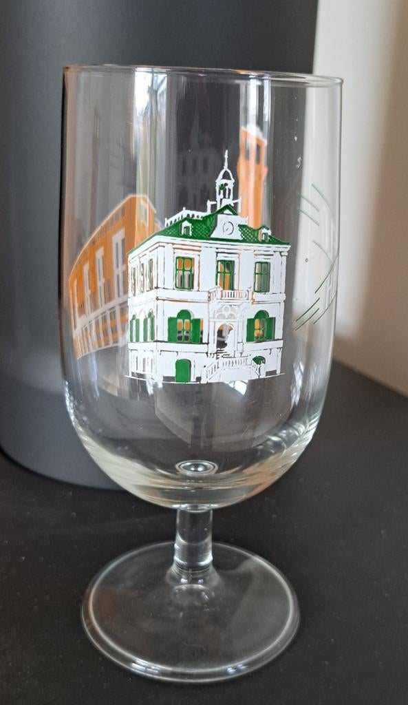 Herinnerings-Bierglas uit 1963 Hengelo(O), nieuwe stadhuis, Ophalen of Verzenden, Nieuw, Glas of Glazen, Overige merken