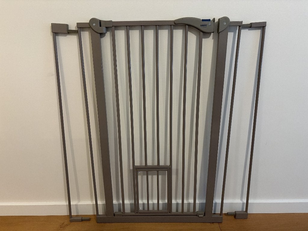 Savic Dog Barrier 2 | Huisdieren/Kinderhekje HOOG 107cm, Kinderen en Baby's, Traphekjes, Ophalen, Oprolhekje, Zo goed als nieuw