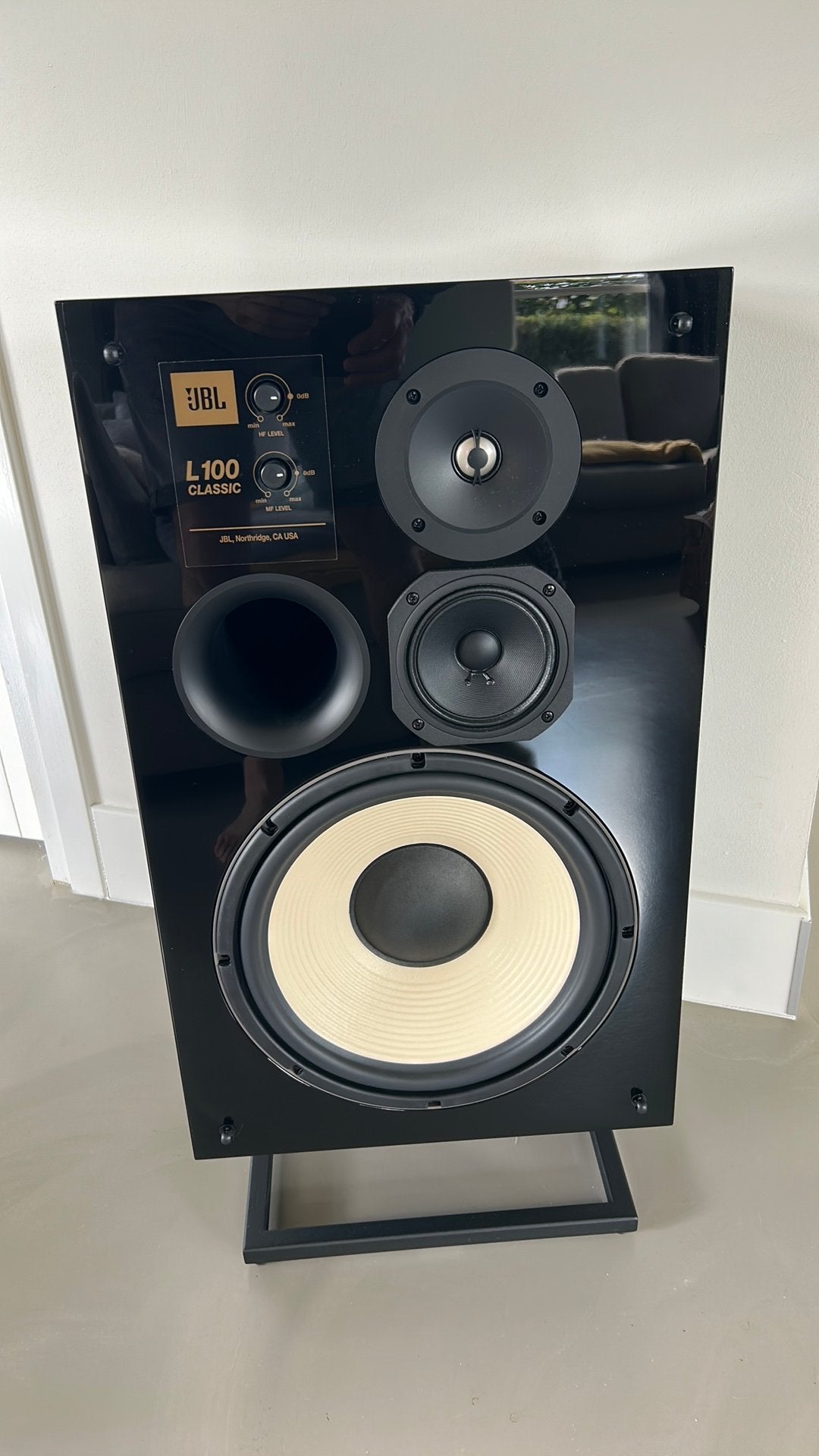JBL Classic 100 mk2 Black Edition + stands