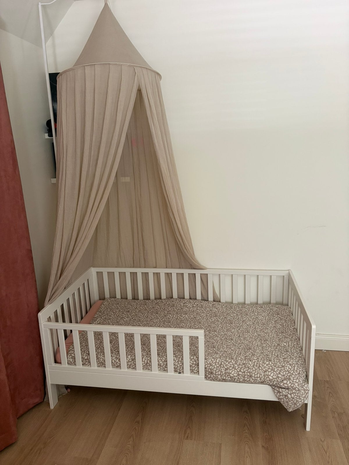 Peuterbed zonder gebruikerssporen, Kinderen en Baby's, Kinderkamer | Bedden, Ophalen, 85 tot 100 cm, Zo goed als nieuw, Matras