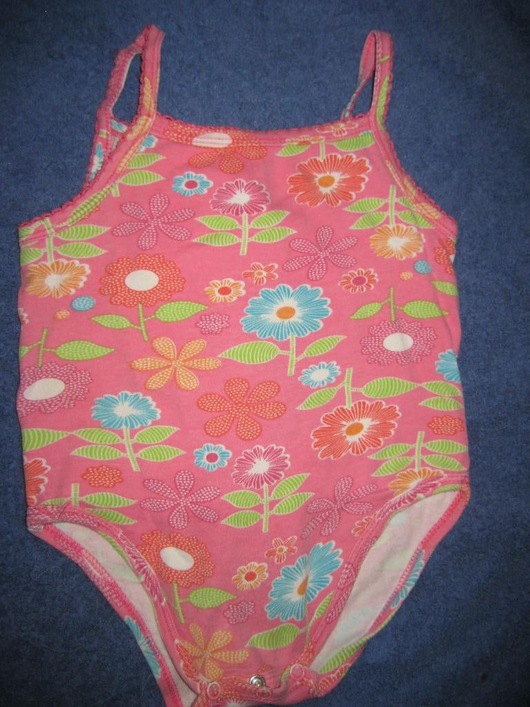 Roze body met patroon, 86/92, Kinderen en Baby's, Babykleding | Maat 86, Ophalen of Verzenden, Zo goed als nieuw, Meisje, Nacht- of Onderkleding