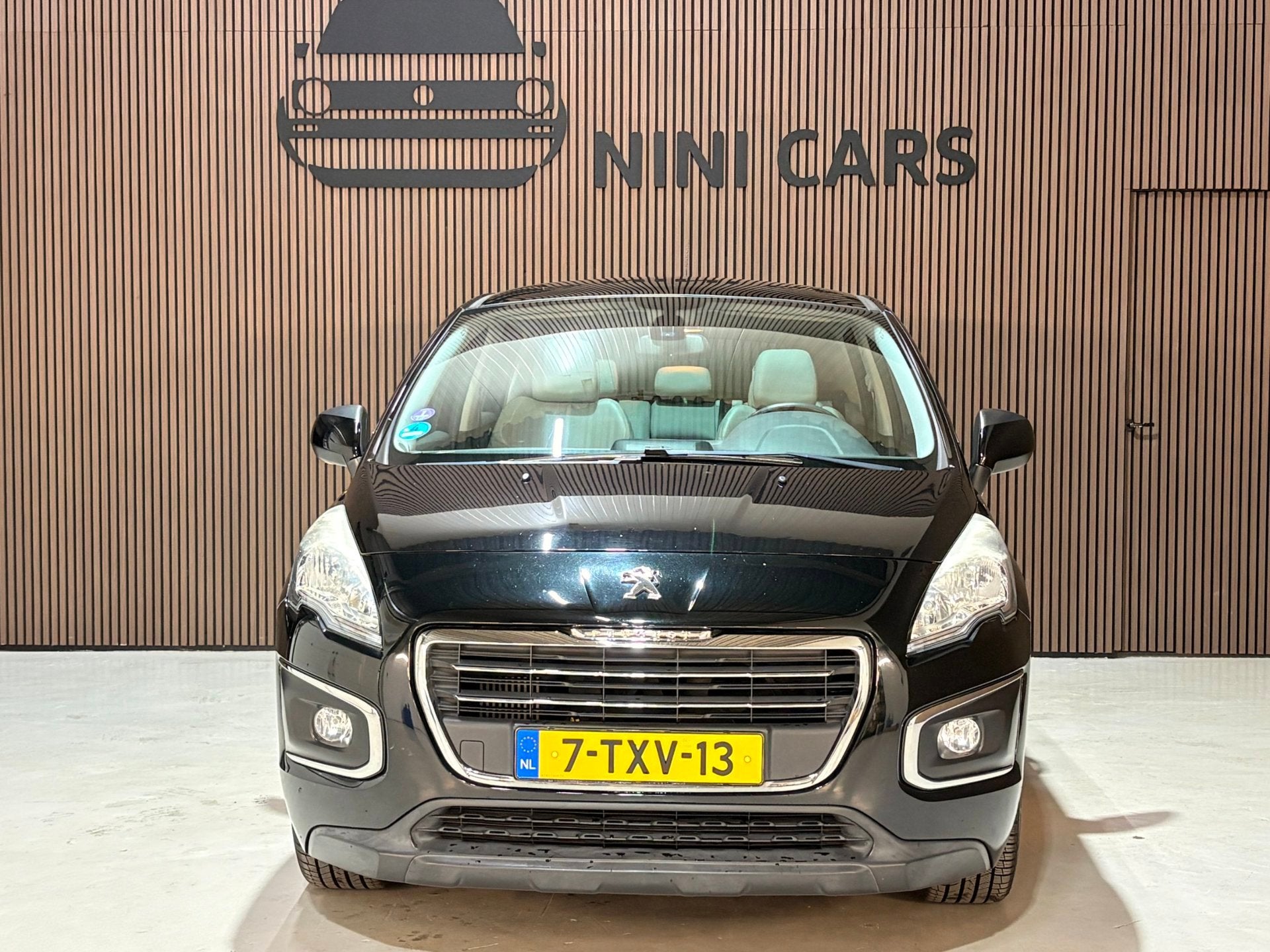 Peugeot 3008 1.6 THP Active pano trekhaak camera NAP, Auto's, Peugeot, Voorwielaandrijving, Euro 5, Gebruikt, Beige