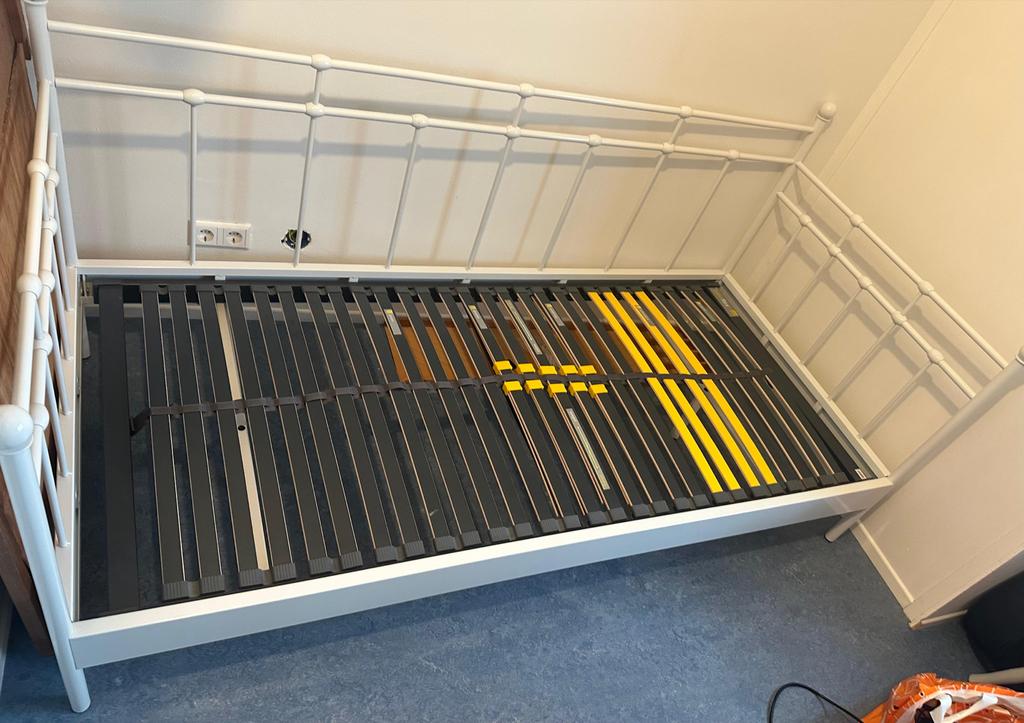 Bedbank met lattenbodem - 90x200, 90 cm, Eenpersoons, Wit, Ophalen of Verzenden