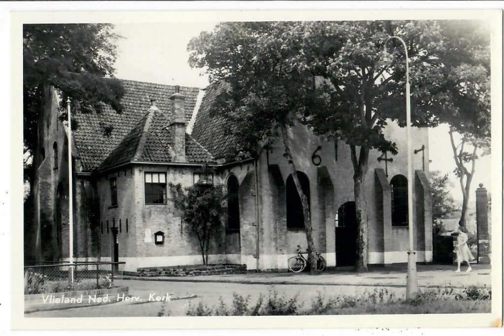 Vlieland - Ned. Herv. Kerk, Verzamelen, Verzenden, 1940 tot 1960, Ongelopen, Waddeneilanden