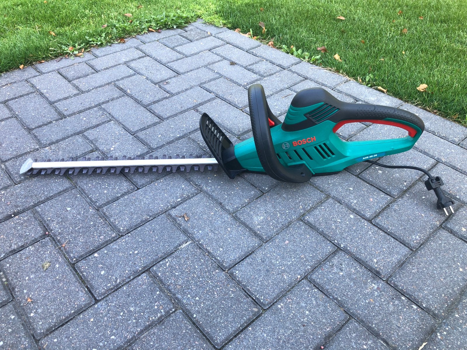 Heggenschaar bosch goedwerkend en nette staat., Tuin en Terras, Hand-tuingereedschap, Ophalen, Zo goed als nieuw, Overige soorten