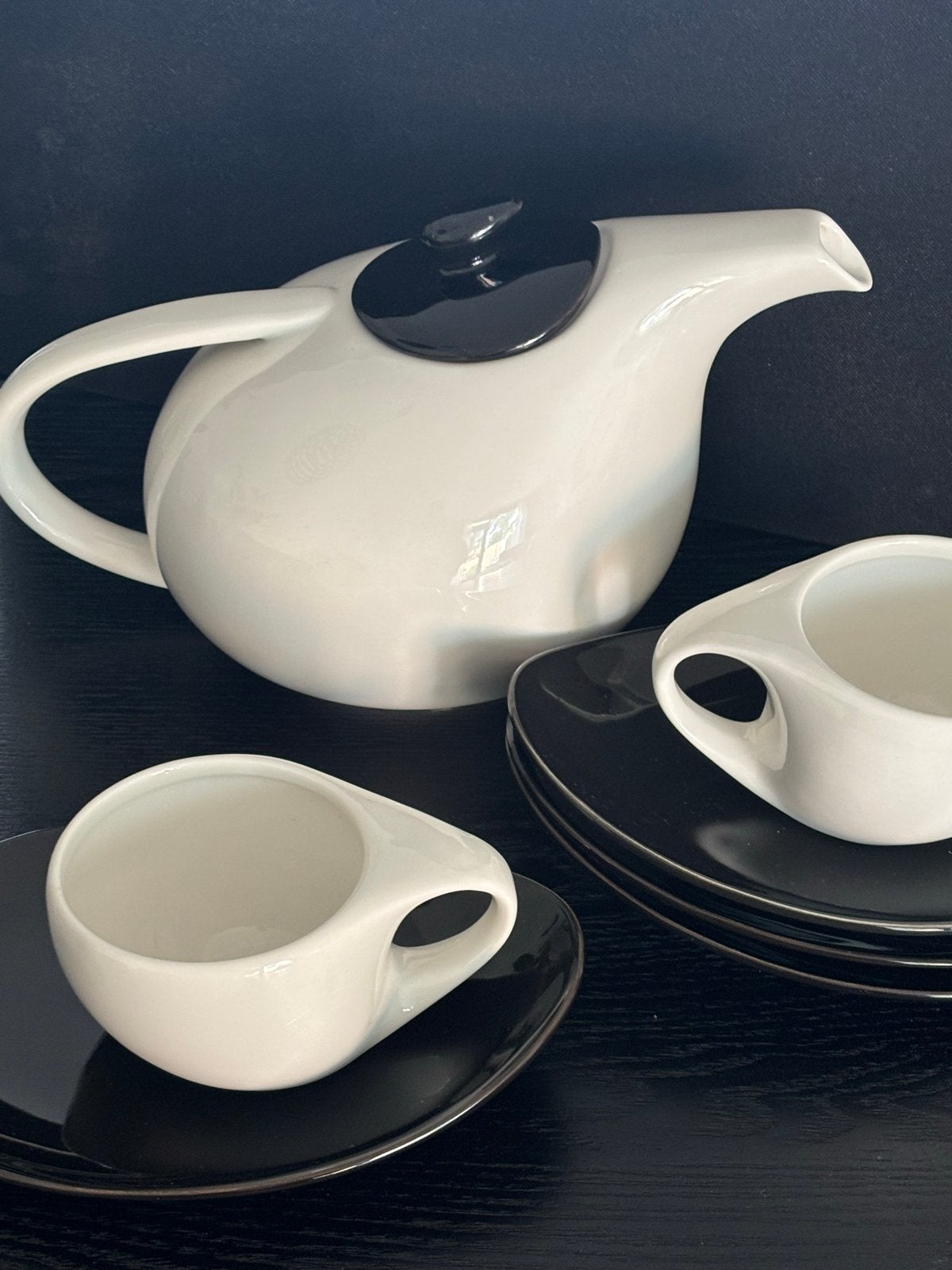 Theepot met 4 kop en schotels, Gebruikt, Keramiek, Ophalen of Verzenden, Theepot