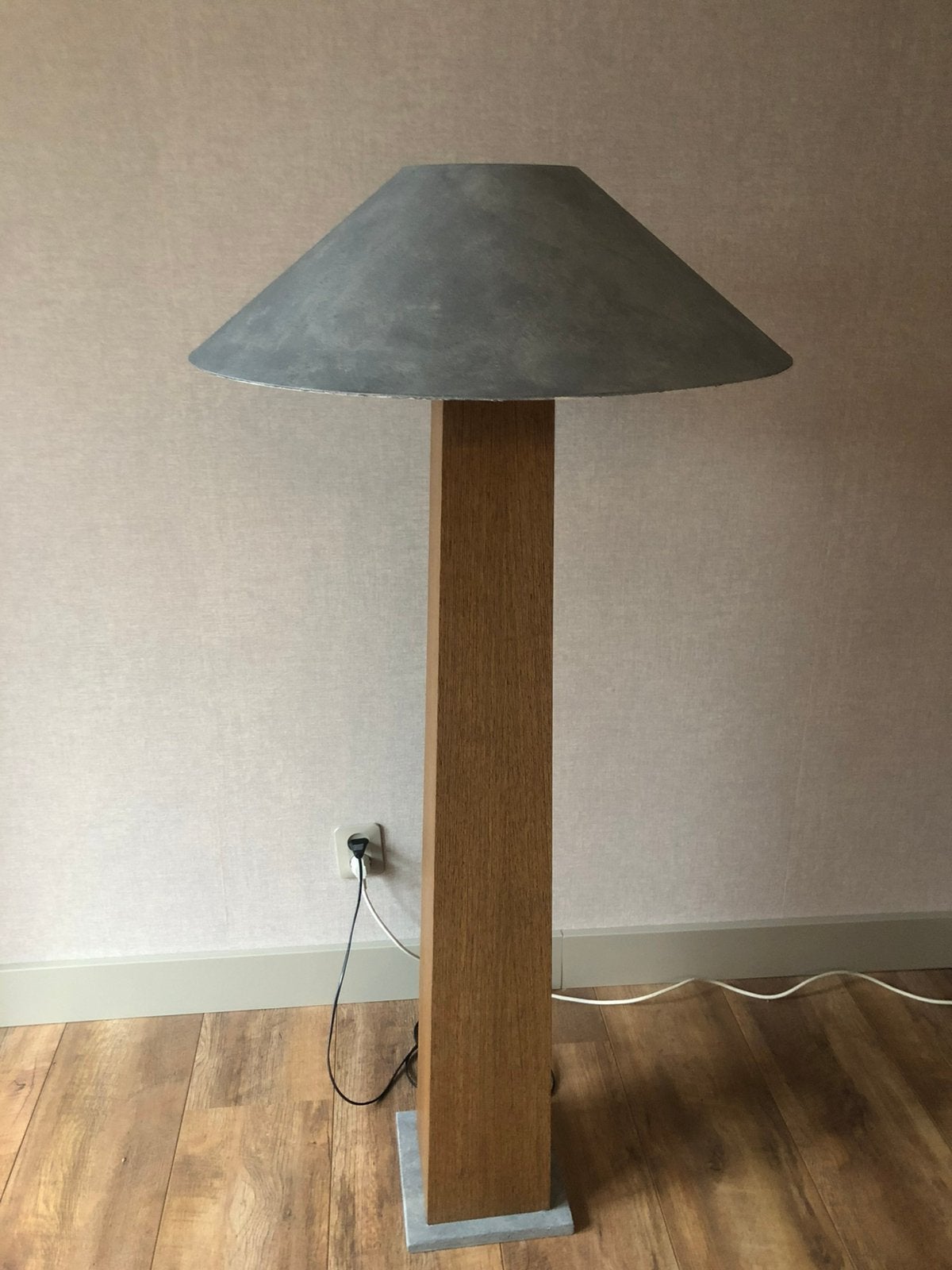 Vloerlamp, Ophalen, Zo goed als nieuw