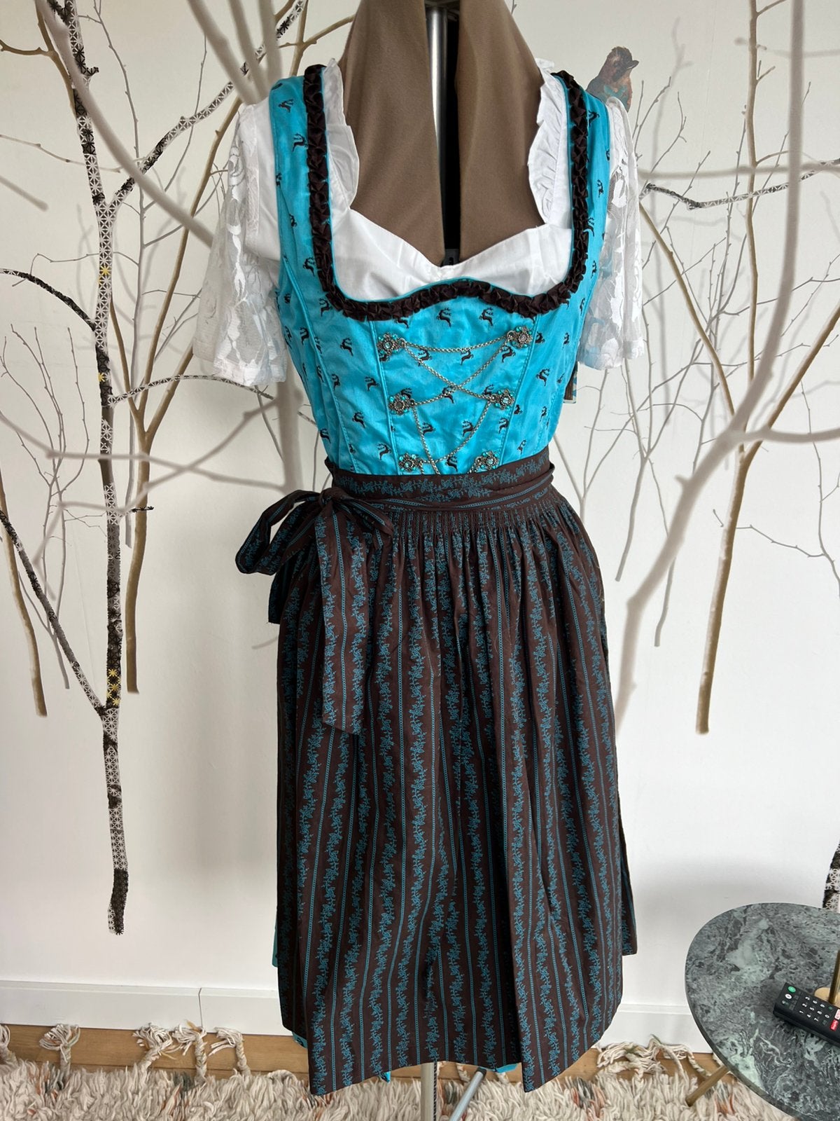 Dirndl 3-delig maat 38 Almenrausch, Maat 38/40 (M), Nieuw, Ophalen of Verzenden, Overige thema's