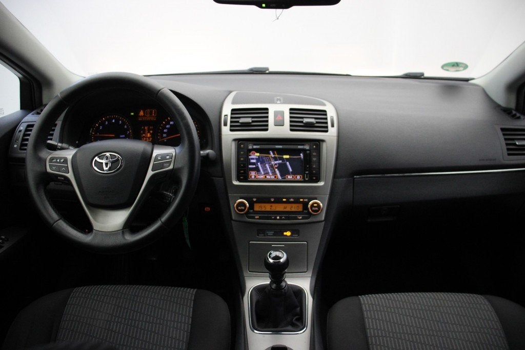 Toyota AVENSIS Wagon 1.8 VVTi Business - Navi, Camera, Clima, Auto's, 15 km/l, Avensis, Huisgarantie, 4 cilinders