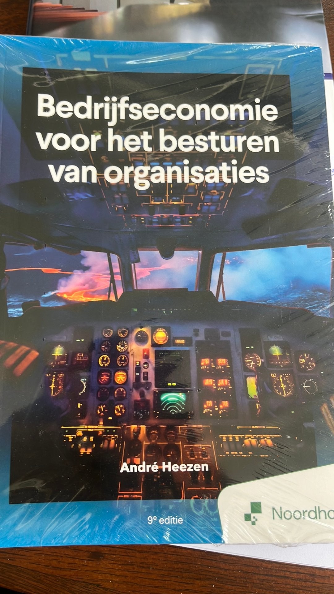 Studieboek - Bedrijfseconomie voor besturen van organisaties, Ophalen of Verzenden, Nieuw, Overige onderwerpen
