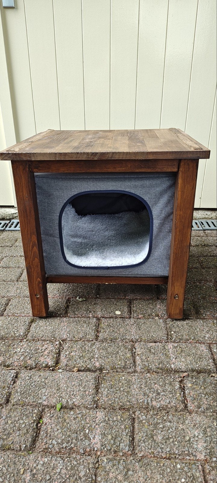 Kattenhok, Ophalen