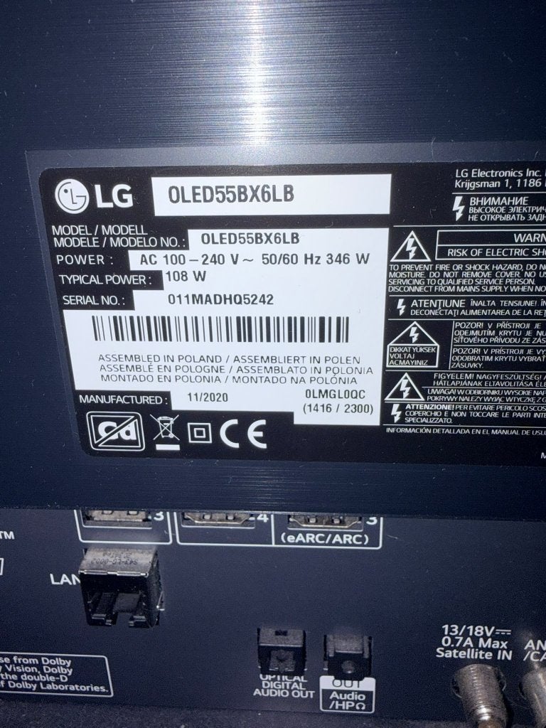 Foto 3 van LG OLED 55 inch • 4K 120Hz • HDMI 2.1 • Wegens emigratie