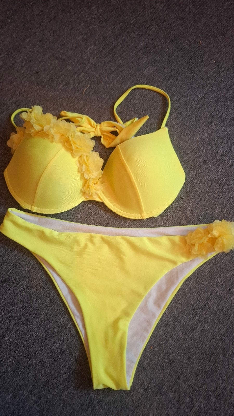 Nieuw Geel Bikini Setje met Bloemen, Ophalen, Geel, Nieuw, Bikini