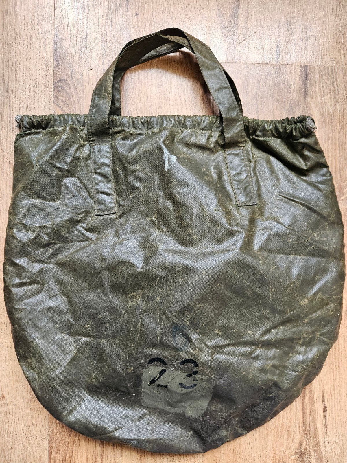 Amplivox helmtas, Ophalen of Verzenden, Landmacht, Nederland, Helm of Baret