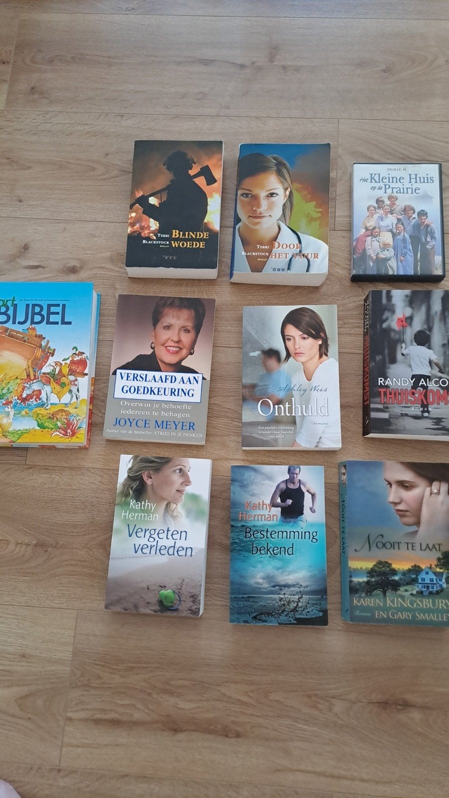 Christelijke boeken en dvd Serie, Ophalen of Verzenden, Gelezen