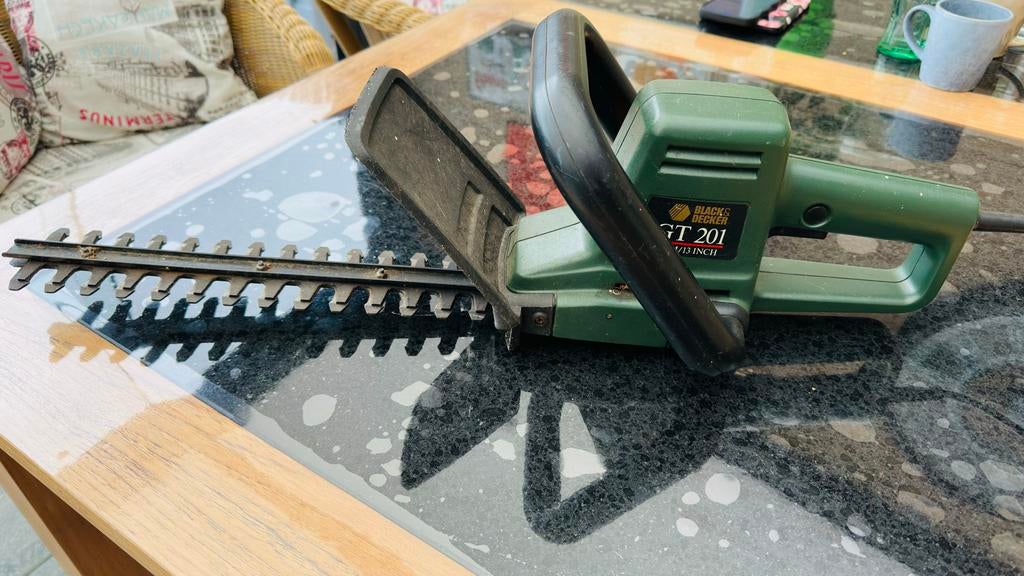 Black & Decker GT 201 heggenschaar 33cm, Ophalen, Gebruikt, Elektrisch
